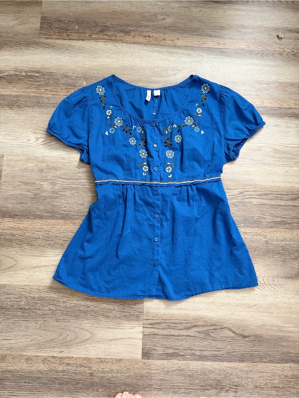 St. John's Bay Blue Floral Embroidered Button-Front Blouse 100% Cotton